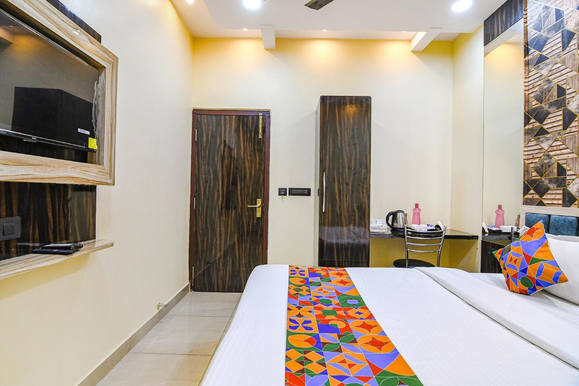 Fabhotel Royal Park Inn - Nr Eden Garden Stadium Колката Екстер'єр фото