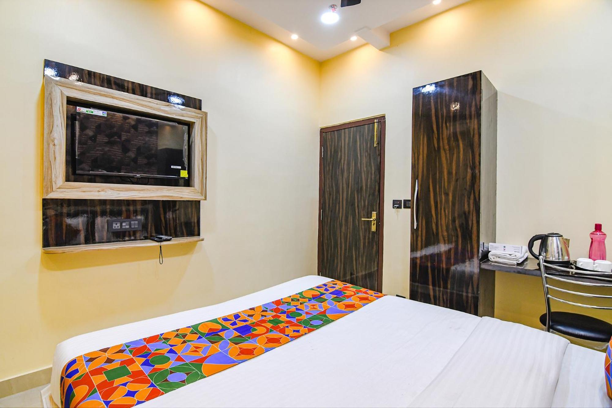 Fabhotel Royal Park Inn - Nr Eden Garden Stadium Колката Екстер'єр фото