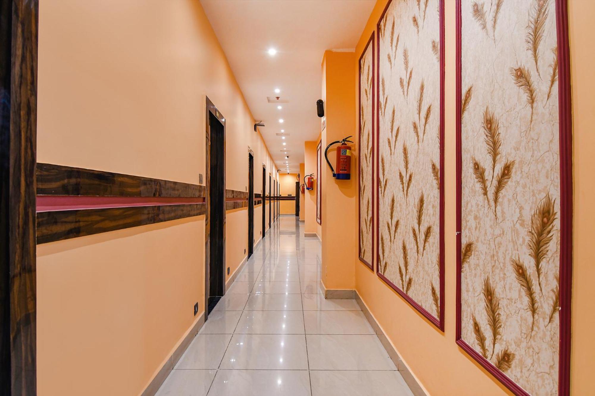 Fabhotel Royal Park Inn - Nr Eden Garden Stadium Колката Екстер'єр фото
